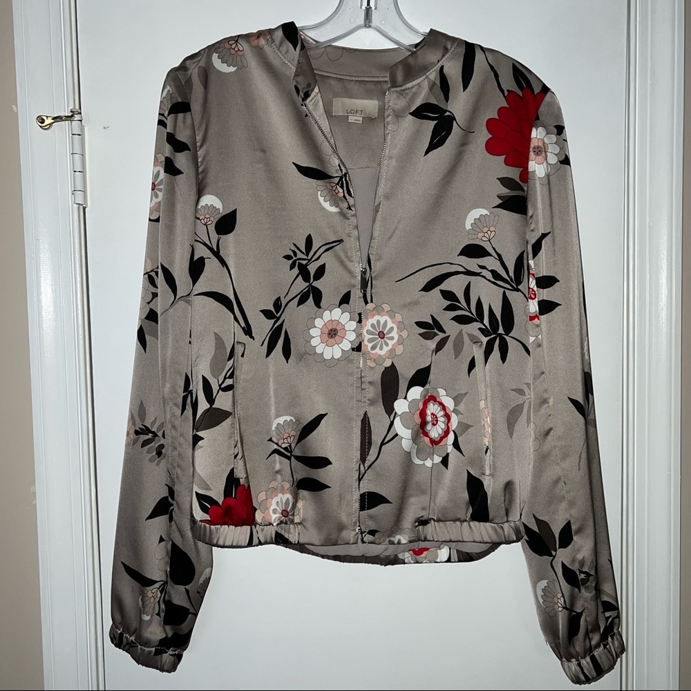 Floral lightweight jacket